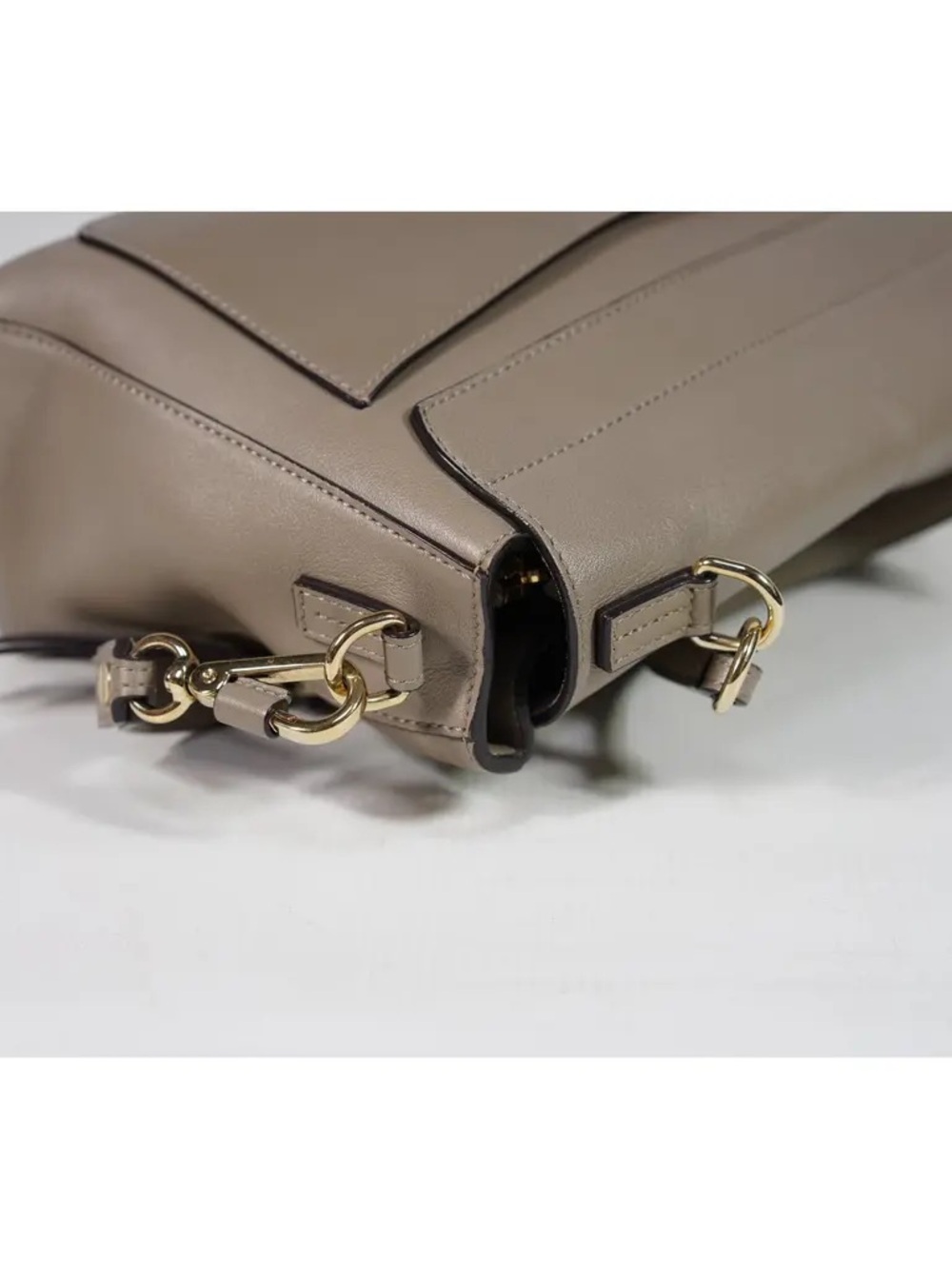 Chloe Faye Day Bag - Picture 4 of 11